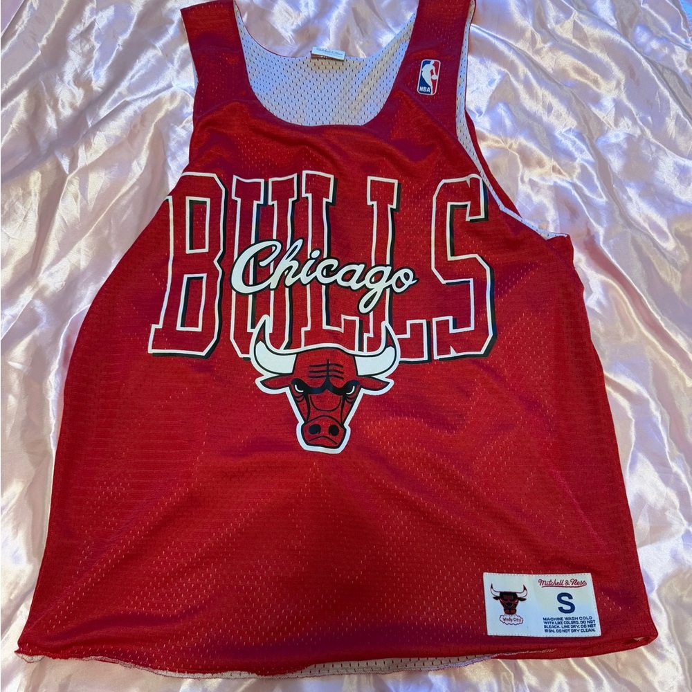 Mitchell and Ness reversible Chicago bulls jersey size S